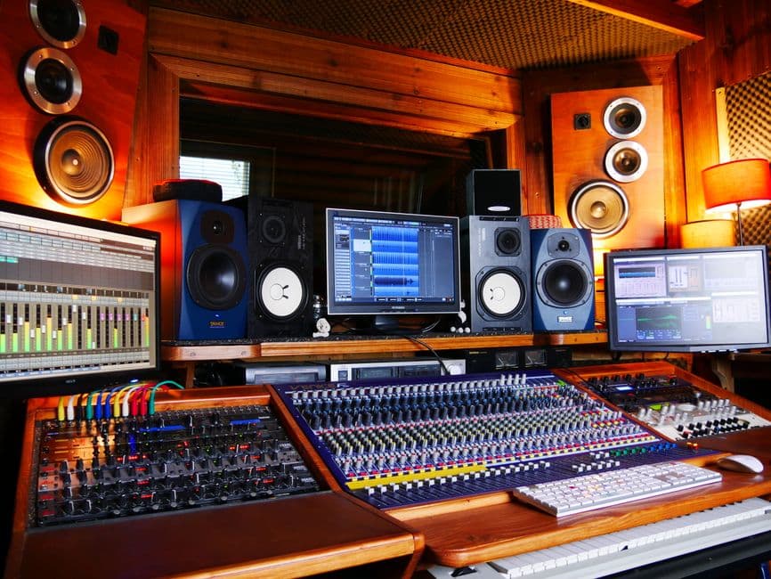 Best Studio Monitors 2026: Top 6 Ranked for Home Studios